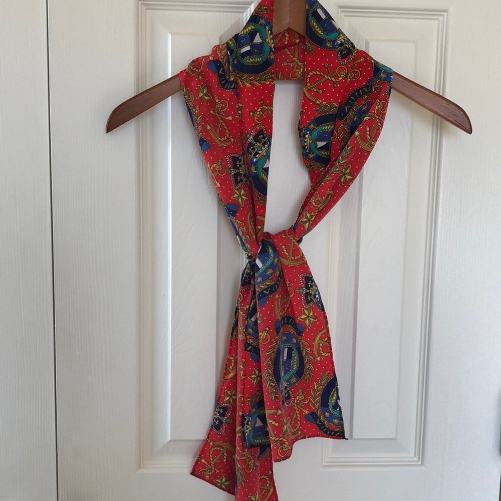 AHOY! SCARF 
NAUTICAL ANCHOR FASHION SCARF
EUC - Picture 4 of 10